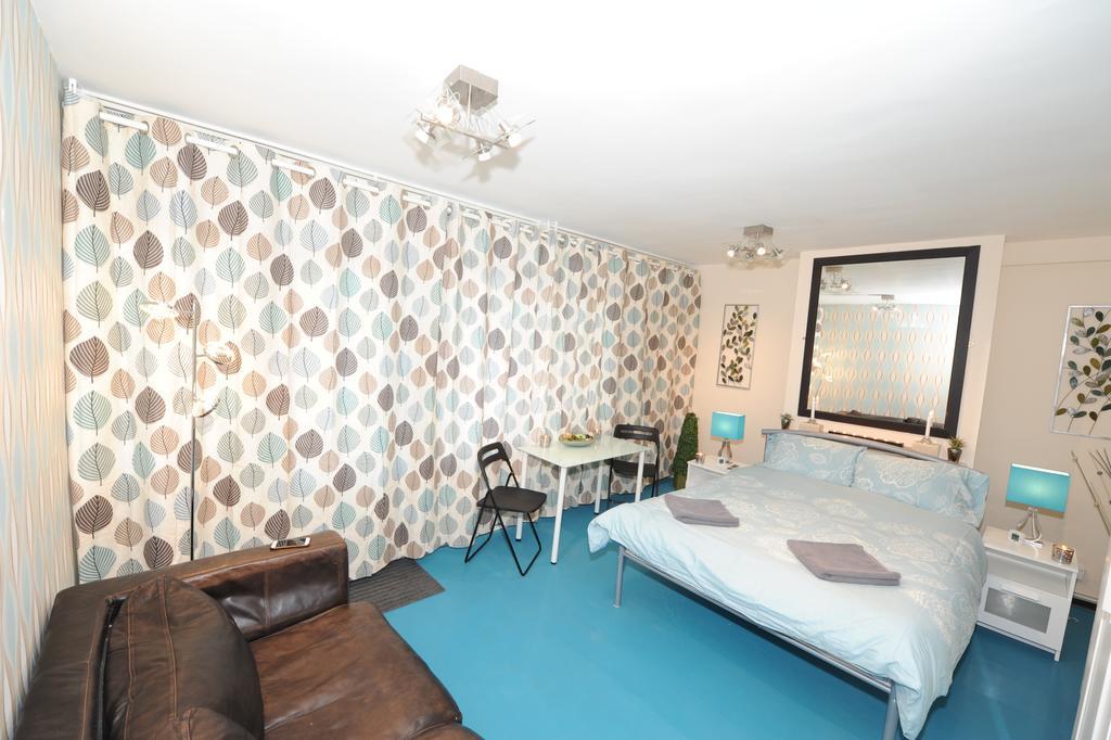 Kingward Rooms Лондон Екстериор снимка